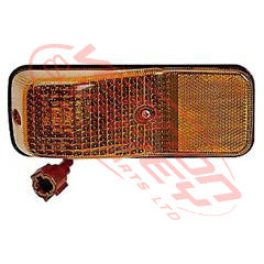 1688097-4 - SIDE LAMP - R/H - AMBER - IN DOOR - NISSAN CK450/CW520/CK520 1992-