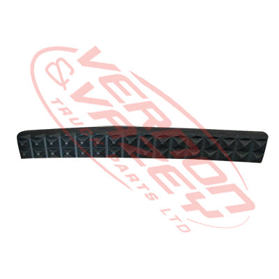 2090004-4 - STEP PANEL UPPER COVERING - R/H - IVECO STRALIS
