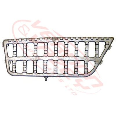 3081004-22S - STEP - ALLOY - R/H - UPPER - ISUZU GIGA CVR/CXZ/CXM/EXR 1997- GENUINE RECYCLED