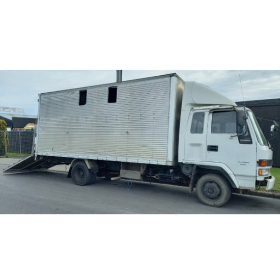 30900-DV-001 - VEHICLE FOR DISASSEMBLY - ISUZU FRR/FSR/FTR/FVR 1984-94