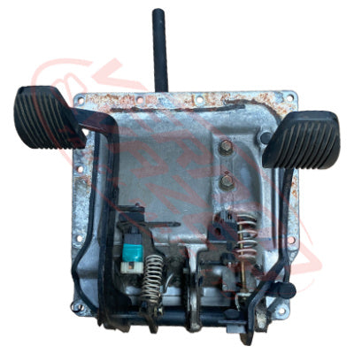 3186265-10S - FOOT BRAKE ASSY WITH VALVE - HINO 700 2002- GENUINE RECYCLED