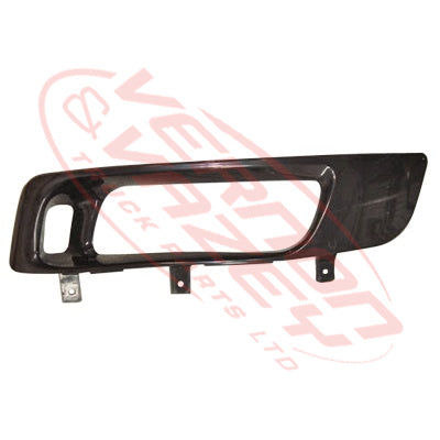 3788194-61S - FOG LAMP SURROUND - L/H - MITSUBISHI FP50/FV50/HD EURO V 2008- GENUINE RECYCLED
