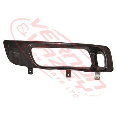 3788194-62S - FOG LAMP SURROUND - R/H - MITSUBISHI FP50/FV50/HD EURO V 2008- GENUINE RECYCLED