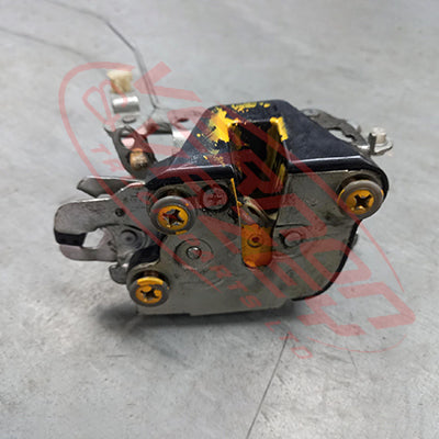 3798161-4S - DOOR CATCH - R/H - DOUBLE CAB - REAR - MITSUBISHI CANTER FE7/FE8 2005- GENUINE RECYCLED