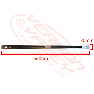 8187290-70S - FRONT BUMPER IRON - CENTRE LOWER SUPPORT BAR- WIDE - TOYOTA DYNA / HINO DUTRO 2011- GENUINE RECYCLED