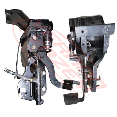 1684135-02S - CLUTCH PEDAL ASSEMBLY - NISSAN CONDOR MK/PK 2011- GENUINE RECYCLED