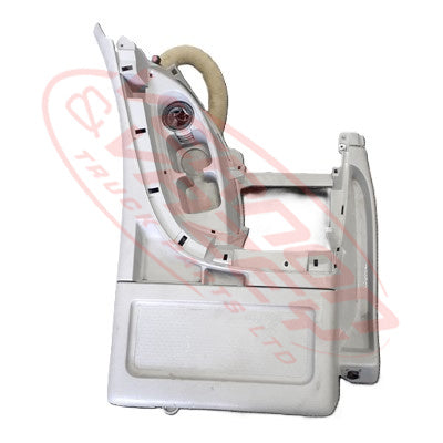 1688513-08S - LOWER CONSOLE - CENTRE - HOT & COOL BOX - NISSAN QUON GENUINE RECYCLED