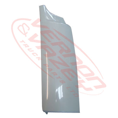 1688524-02S - FRONT CORNER PANEL - R/H - NISSAN QUON 2006- GENUINE RECYCLED