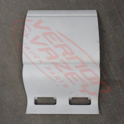 1688534-06S - LOWER DASH - L/H - NISSAN QUON 2006- GENUINE RECYCLED