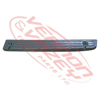 1688590-31 - FRONT BUMPER STEP - L/H - NISSAN QUON 2006-