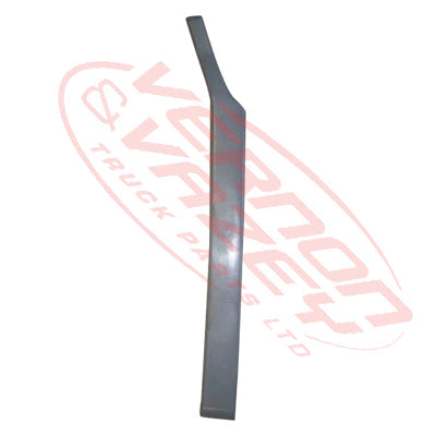 1688590-53 - FRONT BUMPER END GARNISH - L/H - 540mm DEEP - NISSAN QUON 2006-