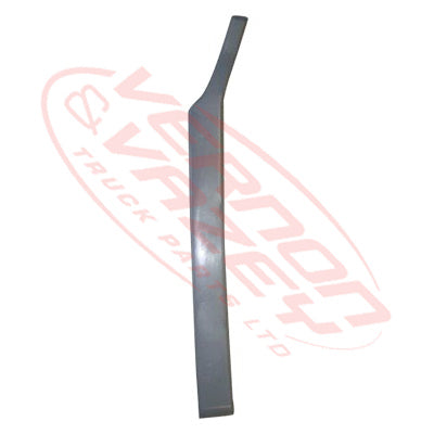 1688590-54S - FRONT BUMPER END GARNISH - R/H - 540mm DEEP - NISSAN QUON 2006- GENUINE RECYCLED