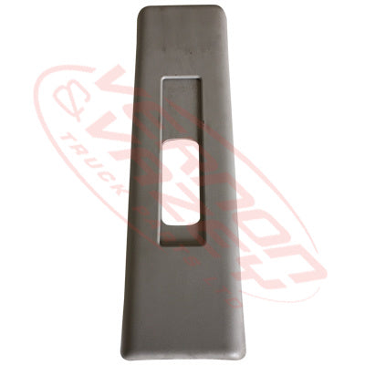 1693130-06S - UPPER SEATBELT COVER - R/H - NISSAN ATLAS F24 2006- GENUINE RECYCLED