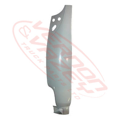 3081024-01S - FRONT CORNER PANEL - L/H - ISUZU GIGA CVR/CXZ/CXM/EXR 1997- GENUINE RECYCLED