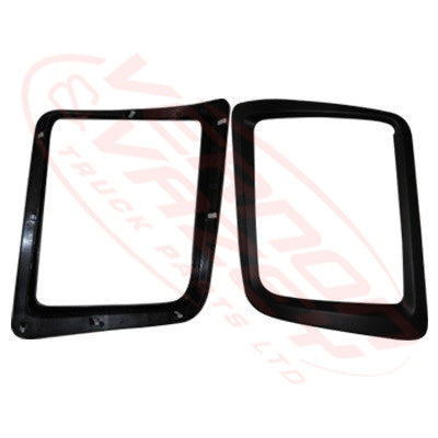 3081094-82 - HEADLAMP - SURROUND - R/H - 2011- - ISUZU GIGA CVR/CXZ/CXM/EXR 2011-