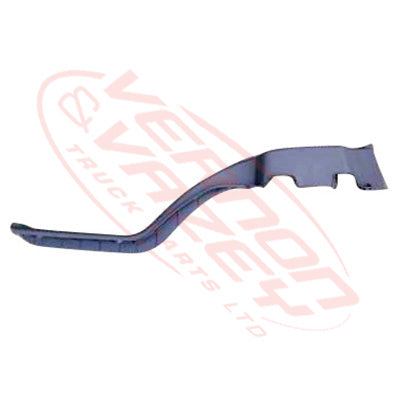 3092000-74S - GUARD KICK TRIM - R/H - ISUZU FRR/FSR/FTR/FVR 2008 GENUINE RECYCLED