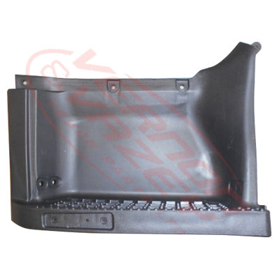 3092004-07S - STEP PANEL - UPPER - L/H - PLASTIC STEP - WIDE - ISUZU FRR/FSR/FTR/FVR 2008 GENUINE RECYCLED