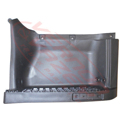 3092004-08S - STEP PANEL - UPPER - R/H - PLASTIC STEP - WIDE - ISUZU FRR/FSR/FTR/FVR 2008 GENUINE RECYCLED