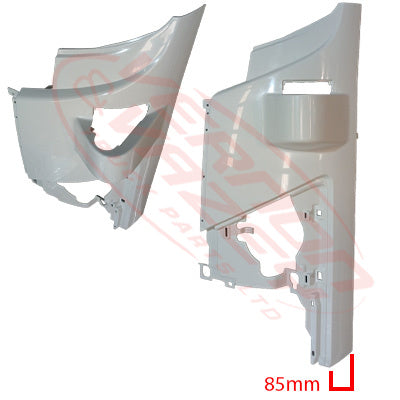 3092024-21S - FRONT CORNER PANEL - L/H - TOP INSERT PIECE - ISUZU FRR/FSR/FTR/FVR 2008 - H/L IN CORNER PANEL GENUINE RECYCLED