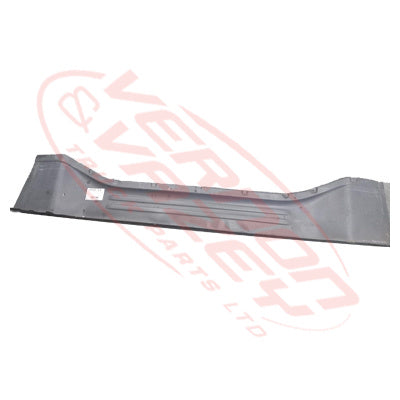 3092025-17S - REAR WALL - INTERIOR TRIM - LOWER - W/CAB - ISUZU FRR/FSR/FTR/FVR 2008 GENUINE RECYCLED