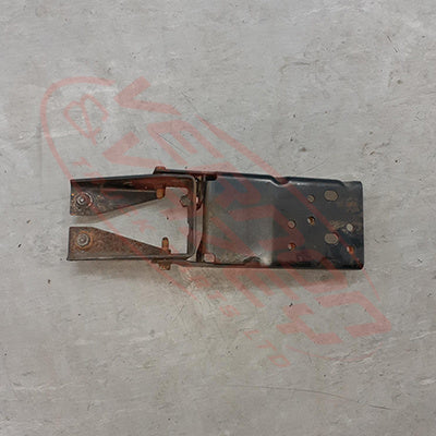 3092090-19S - FRONT BUMPER IRON - L/H - WIDE - IMPORT - ISUZU FRR/FSR/FTR/FVR 2008 GENUINE RECYCLED