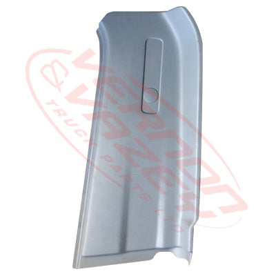 3092025-10S - REAR PILLAR - UPPER TRIM - R/H - DAY CAB - W/OUT SLIDE ADJUST - ISUZU FRR/FSR/FTR/FVR 2008 GENUINE RECYCLED