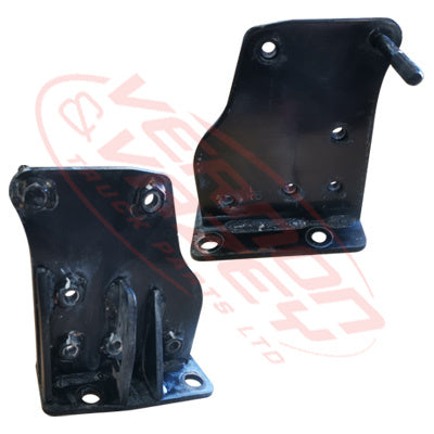 3191090-88S - FRONT BUMPER IRON - R/H - W/CAB - SINGLE STUD - 2010- - HINO RANGER PRO FC/FD/FG/FM 2002- GENUINE RECYCLED