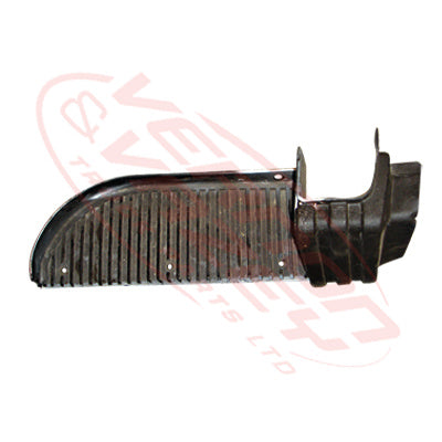 3485004-4S - STEP - PLASTIC - R/H   - MAZDA T3500/T4000/T4100 1984-89     WE GENUINE RECYCLED