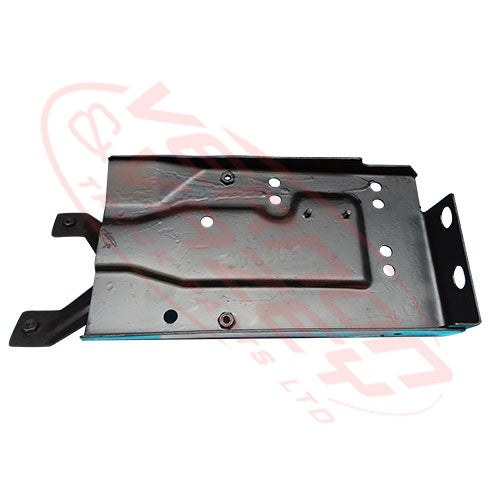 3485052-11S - MUDGUARD - BRACKET - L/H - FRONT - MAZDA T3500/T4000/T4100 1984-89     WE GENUINE RECYCLED