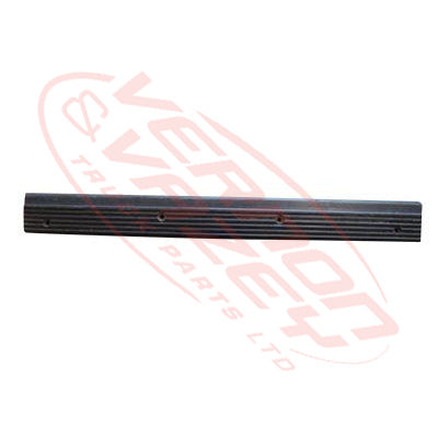 3486000-3S - REAR KICK TRIM - L=R - MAZDA T3500/T4100 1989-    WG GENUINE RECYCLED