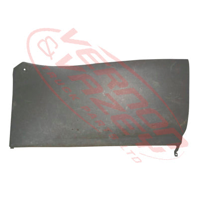 3787034-05S - DASH TRIM COVER - LOWER - L/H - MITSUBISHI FM615/FK516 1994- GENUINE RECYCLED