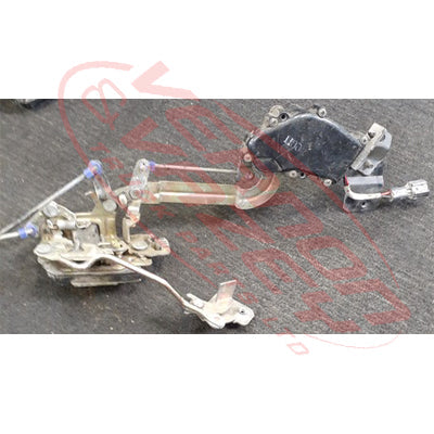 3787061-2S2R - DOOR CATCH - R/H - C/LOCKING - 2 PIN - REAR DOOR - MITSUBISHI FM615/FK516 1994- GENUINE RECYCLED
