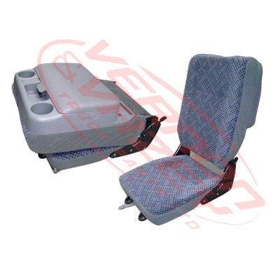 3787140-00S - SEAT - CENTRE - MITSUBISHI FIGHTER 2006- GENUINE RECYCLED