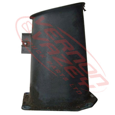 3788033-01S - STEERING COLUMN SURROUND - LOWER - MITSUBISHI FP517/FP519/FP350 1997- GENUINE RECYCLED