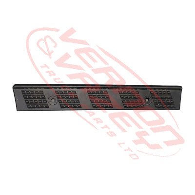 3788290-72S-FRONT BUMPER STEP PAD - LOWER - R/H - MITSUBISHI SHOGUN FP/FV/FS EURO V 2017- GENUINE RECYCLED