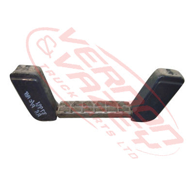 3798104-07S - STEP - L/H - REAR - TWIN CAB - MITSUBISHI CANTER FE7/FE8 2005- GENUINE RECYCLED