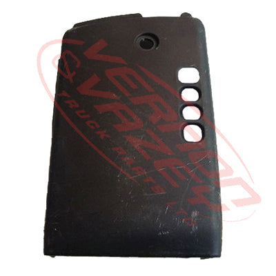 3798113-04S - GEAR SHIFT LOWER COVER INSERT - MANUAL - MITSUBISHI CANTER FE7/FE8 2005- GENUINE RECYCLED