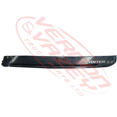 3798121-01S - WIPER PANEL - WIDE CAB - MITSUBISHI CANTER FE7/FE8 2005- GENUINE RECYCLED