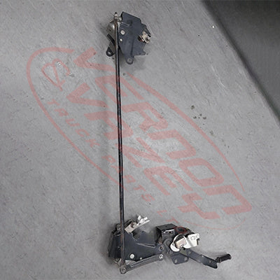 3798271-00S - CAB LOCK DOWN & RELEASE ASSEMBLY - N/CAB - MITSUBISHI CANTER FE7/FE8 2011- GENUINE RECYCLED