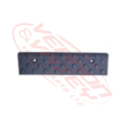 7002090-22 - FRONT BUMPER STEP GARNISH - R/H - FOTON AUMAN S5 2026-