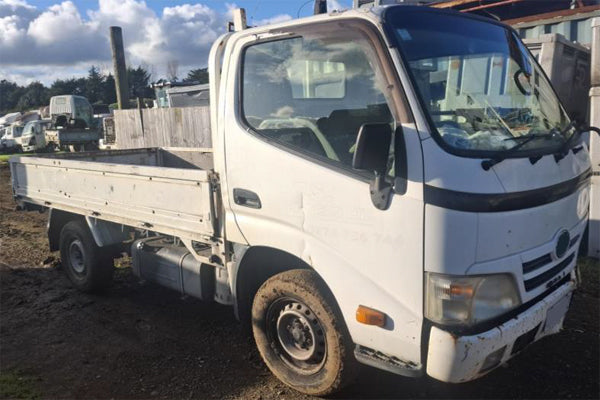 81870-DV-001 - VEHICLE FOR DISASSEMBLY - TOYOTA DYNA/HINO DUTRO XZU3/4/5/6 2000-
