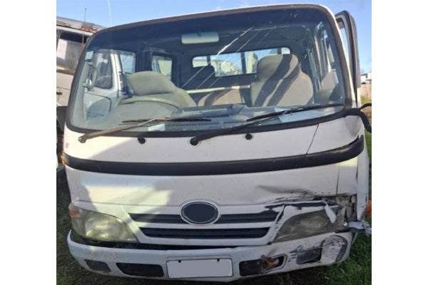 81870-DV-001 - VEHICLE FOR DISASSEMBLY - TOYOTA DYNA/HINO DUTRO XZU3/4/5/6 2000-