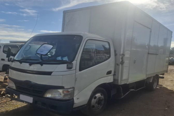81870-DV-001 - VEHICLE FOR DISASSEMBLY - TOYOTA DYNA/HINO DUTRO XZU3/4/5/6 2000-