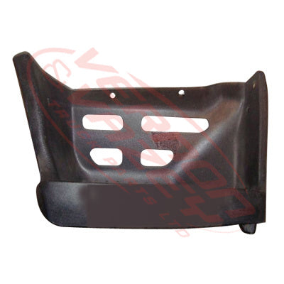 8187004-4S - STEP - PLASTIC - R/H - WITH AIR HOLES - NARROW CAB - TOYOTA DYNA XZU3 / XZU4 2000- GENUINE RECYCLED