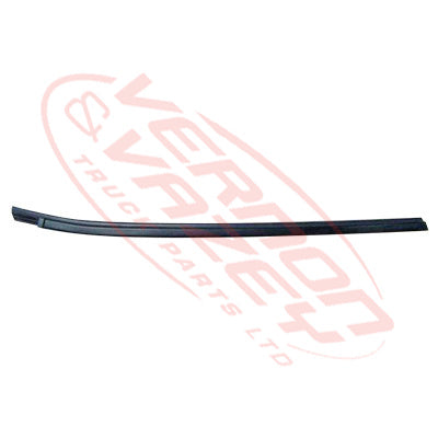 8187010-64S - WEATHERSTRIP - R/H - DOOR - OUTER - TOYOTA DYNA XZU3 / XZU4 2000- GENUINE RECYCLED