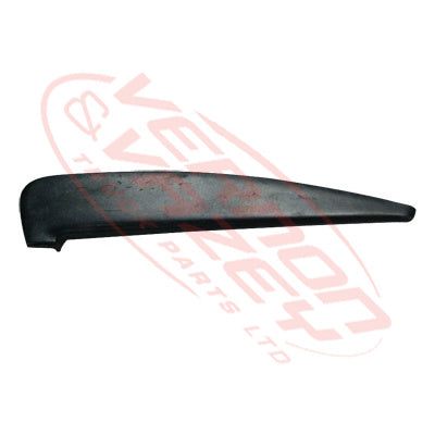 8187010-77S - DOOR GARNISH - L/H - OUTER UPPER - TOYOTA DYNA XZU3 / XZU4 2000- GENUINE RECYCLED