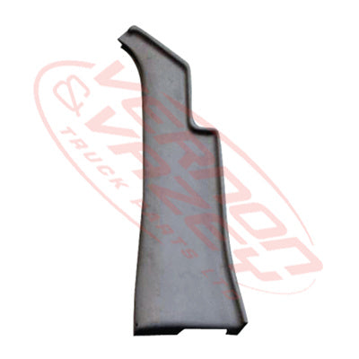 8187012-5S - REAR PILLAR SEAT BELT COVER - L/H - TOYOTA DYNA XZU3 / XZU4 2000- GENUINE RECYCLED