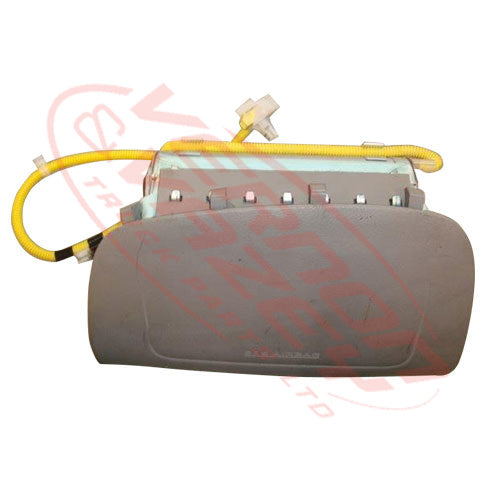 8187069-10S - GLOVE BOX - AIRBAG - TOYOTA DYNA XZU3 / XZU4 2000- GENUINE RECYCLED