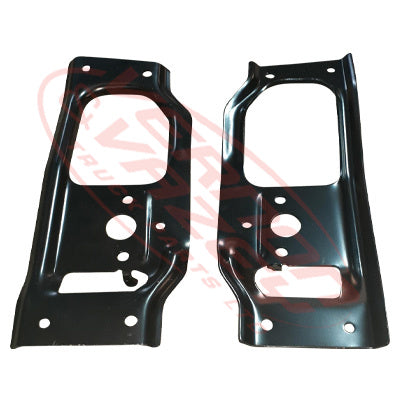 8187090-71S - FRONT BUMPER IRON - L/H - NARROW (STEEL BUMPER) - TOYOTA DYNA XZU3 / XZU4 2000- GENUINE RECYCLED