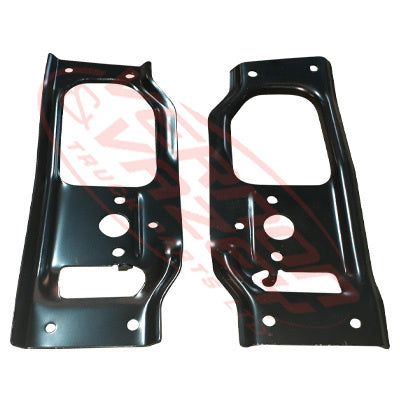 8187090-72S - FRONT BUMPER IRON - R/H - NARROW (STEEL BUMPER) - TOYOTA DYNA XZU3 / XZU4 2000- GENUINE RECYCLED